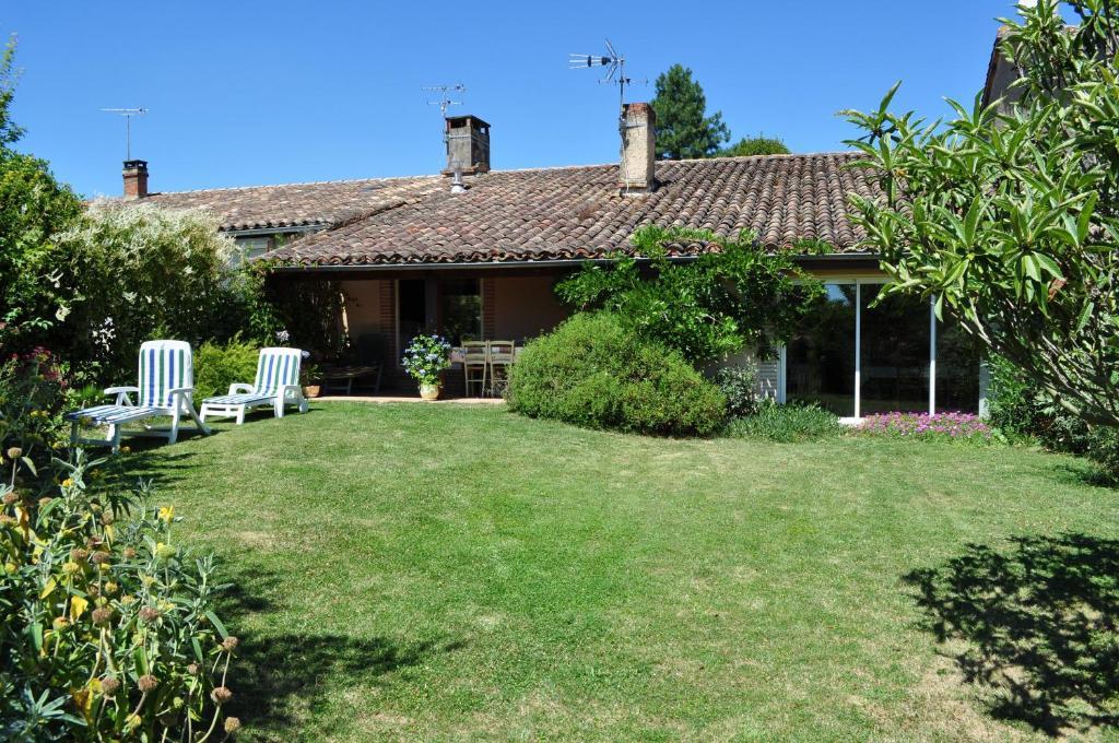 Le Poulailler Villa Lavit Екстериор снимка